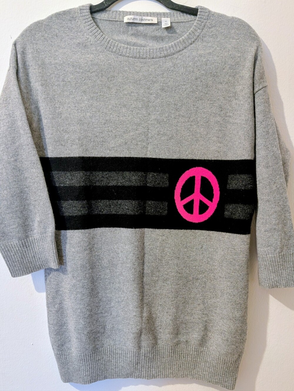 100% Cashmere Gray Women's Sweater with Black Stripe & Pink Peace Motif Size XS